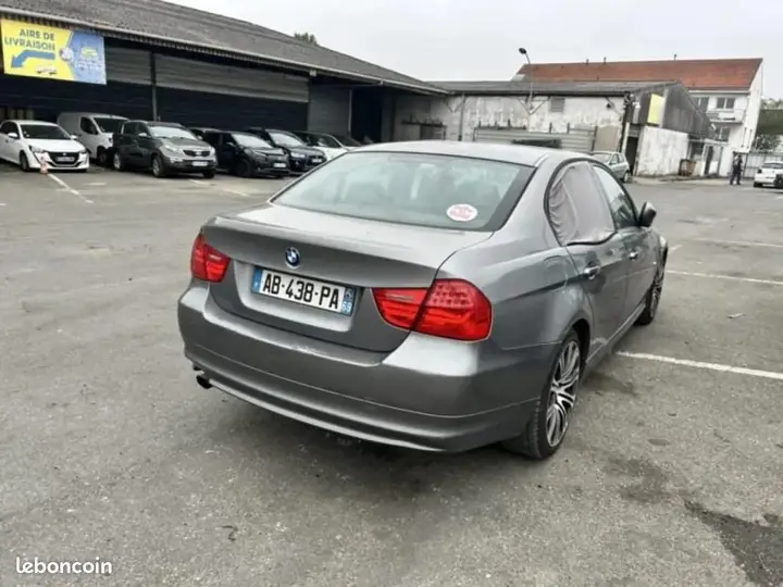 BMW 3 Series 2009 photo 4