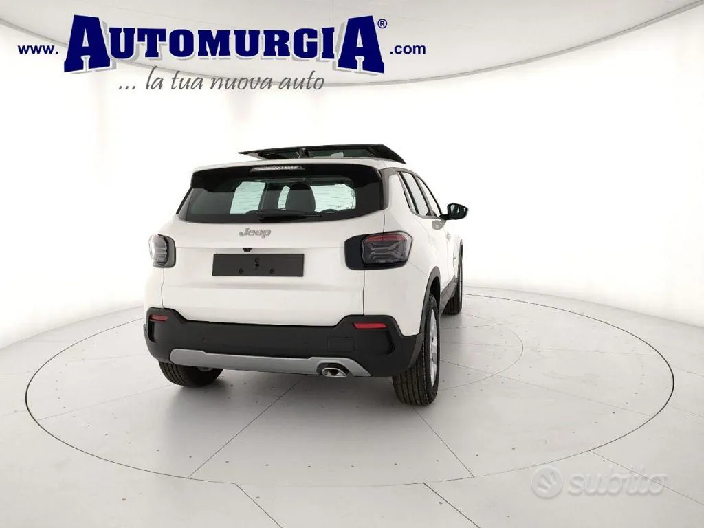 Jeep Avenger photo 4
