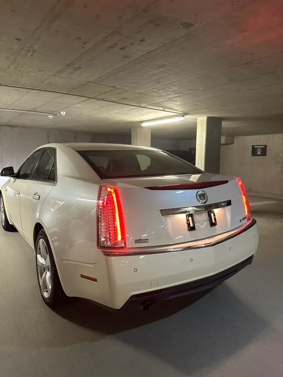 Cadillac Cts 2010 photo 3