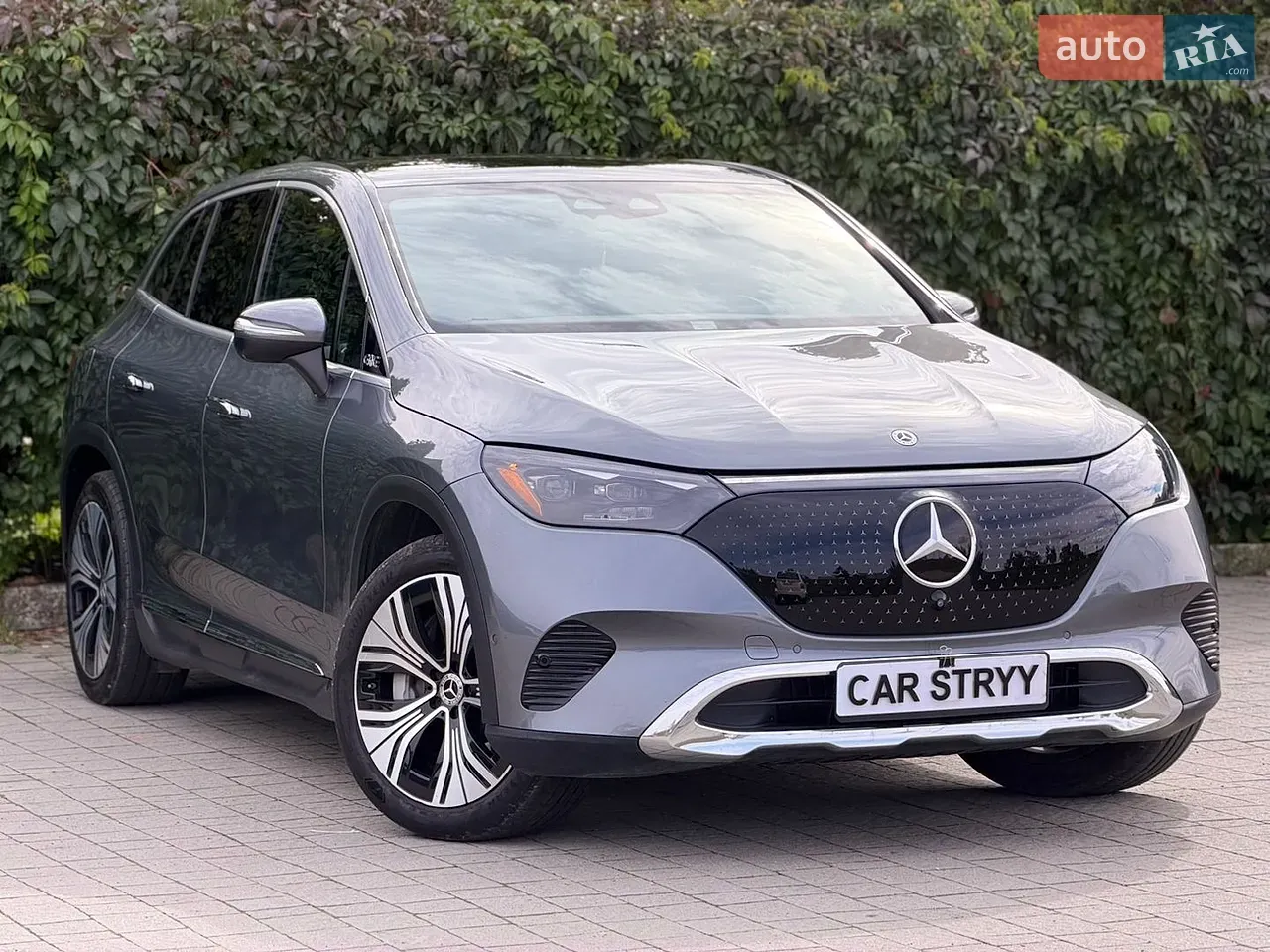 Mercedes-Benz Eqe Suv 2023 photo 2