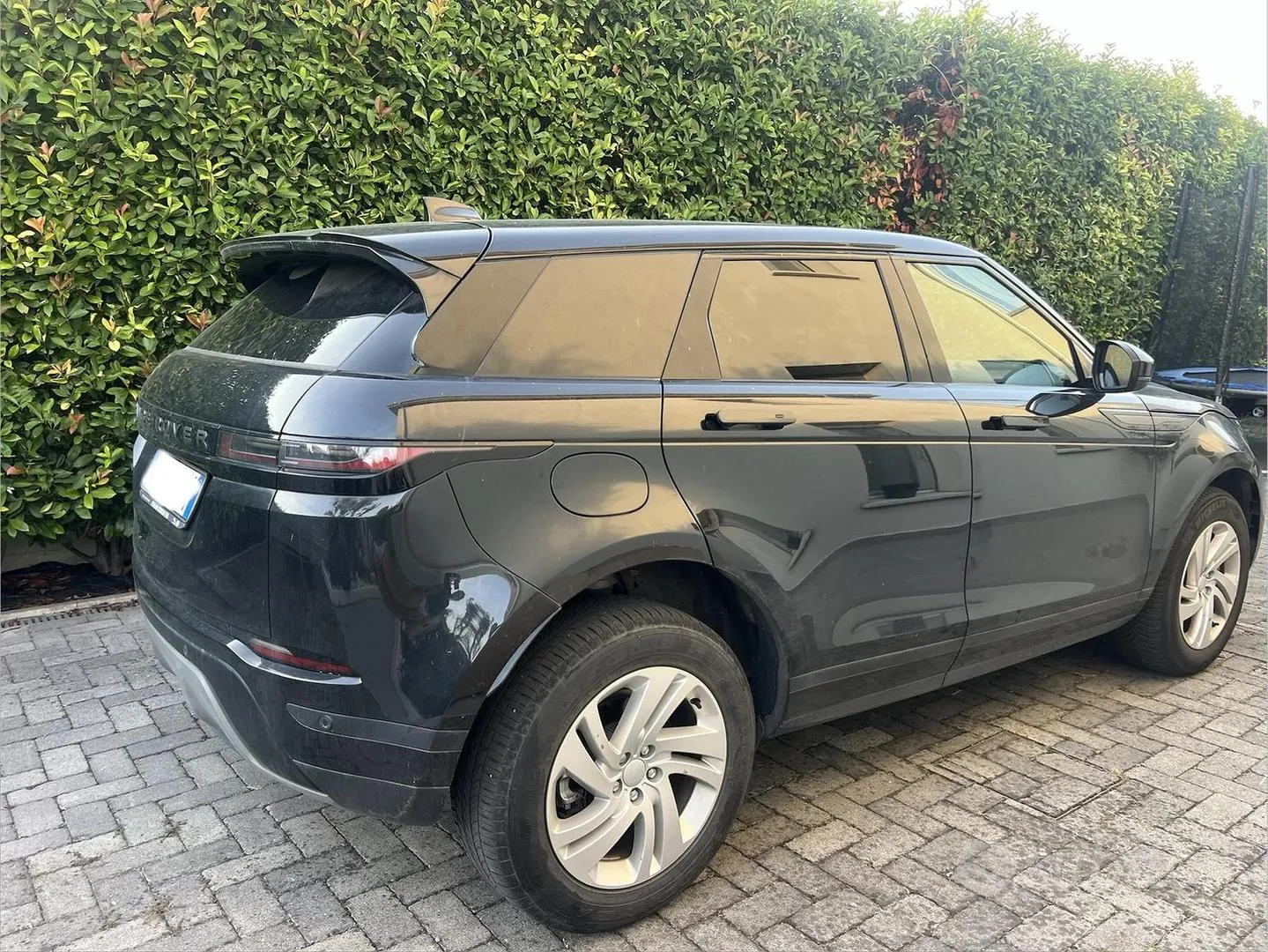 Land Rover Range Rover Evoque 2023 photo 3