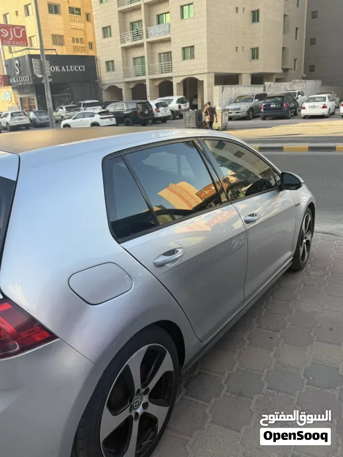 Volkswagen Golf Gti 2015 photo 2
