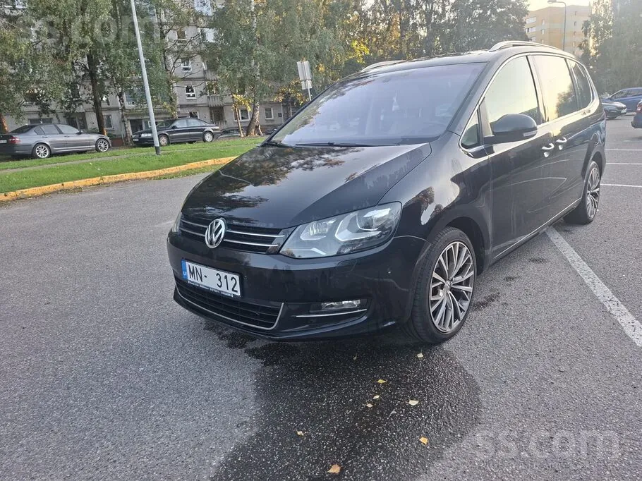 Volkswagen Sharan 2011 photo 2