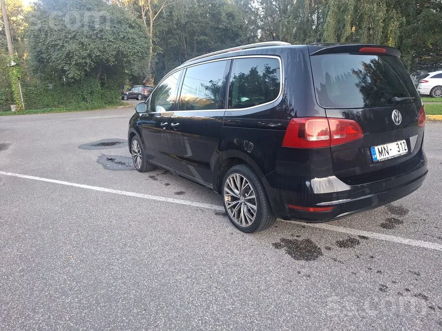 Volkswagen Sharan 2011 photo 4