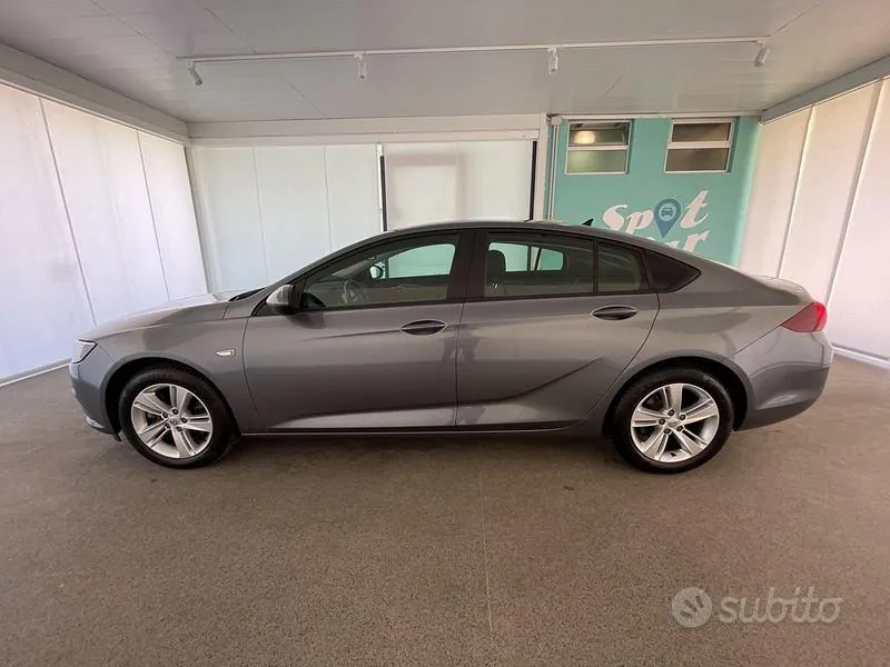 Opel Insignia 2020 photo 2