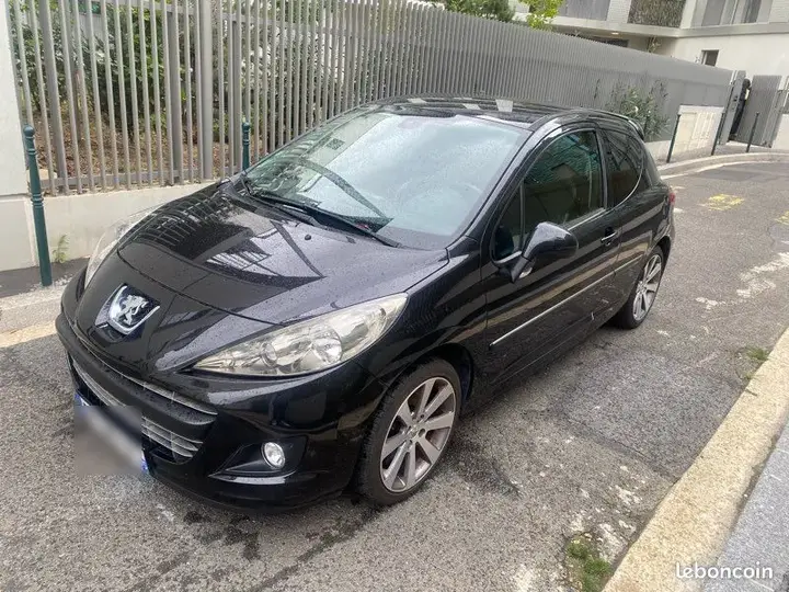 Peugeot 207 2010 photo 3