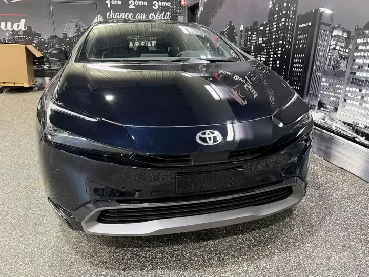 Toyota Prius 2024 photo 3