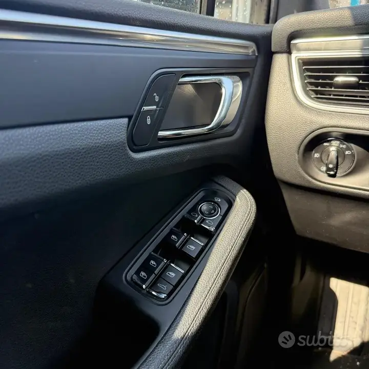 Porsche Macan 2024 photo 4