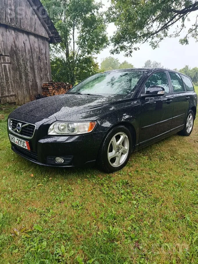 Volvo V50