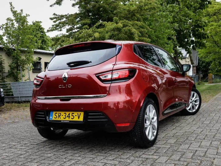 Renault Clio 2018 photo 2