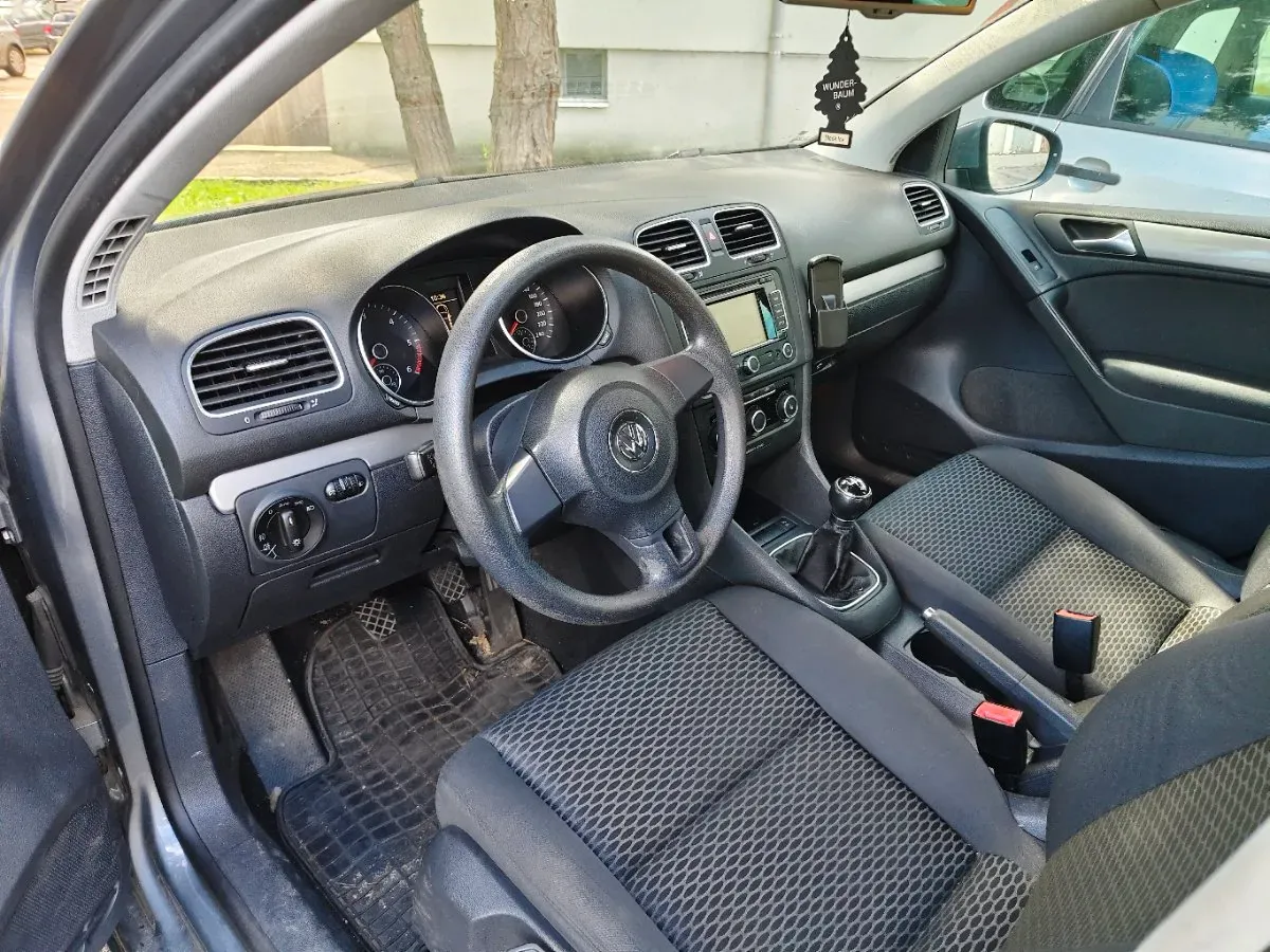 Volkswagen Golf 2012 photo 3