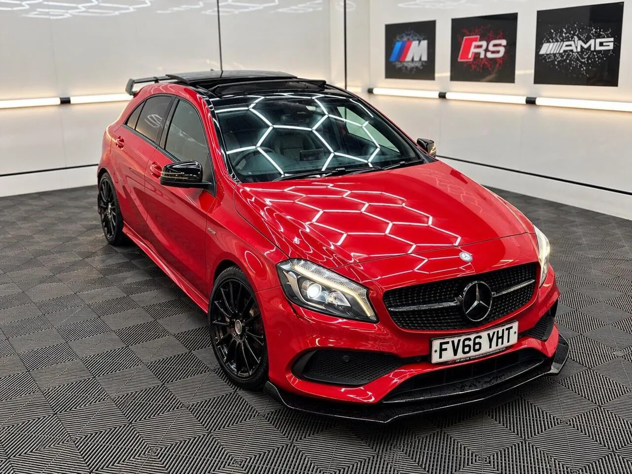 Mercedes-Benz A-Class 2017 photo 2