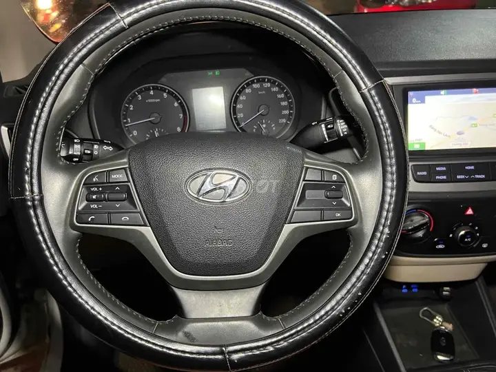 Hyundai Accent 2018 photo 5