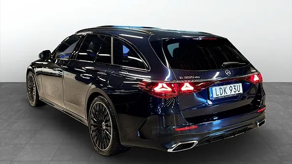 Mercedes-Benz E300 De 2026 photo 4