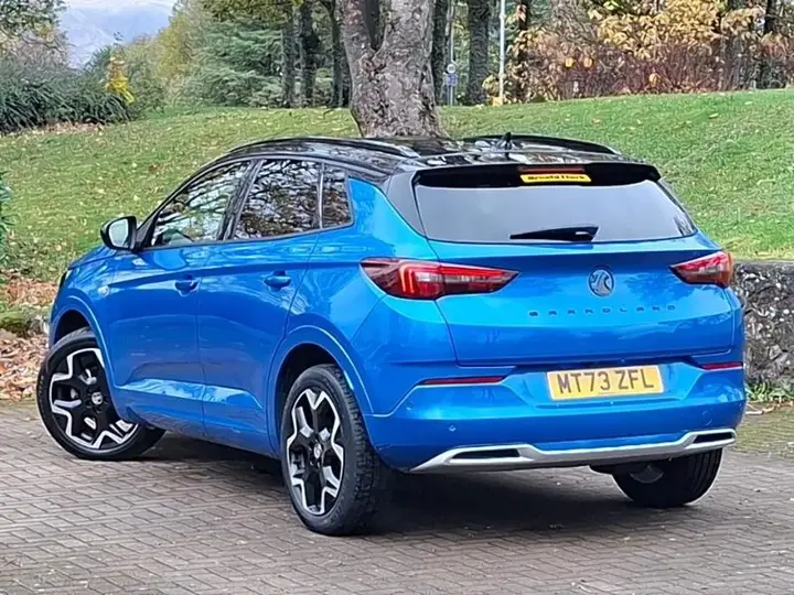 Vauxhall Grandland 2023 photo 2