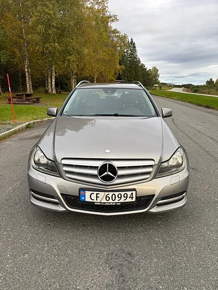 Mercedes-Benz C180 D 2012 photo 2