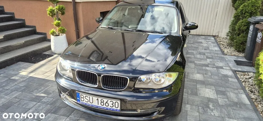 BMW 1 Series 2009 photo 3