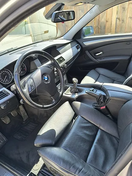 BMW 525I 2009 photo 2