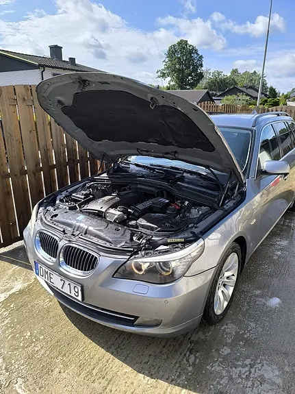 BMW 525I 2009 photo 4