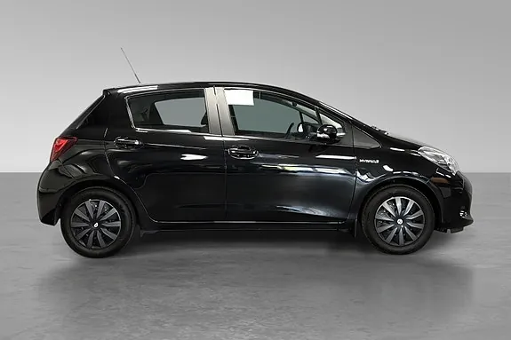 Toyota Yaris 2015 photo 3