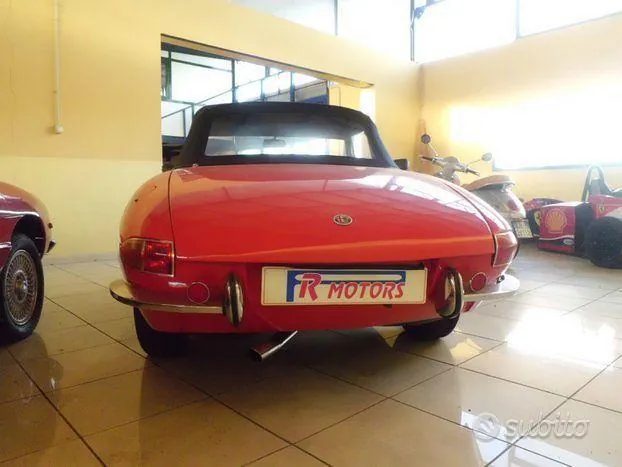 Alfa Romeo Spider 1970 photo 4
