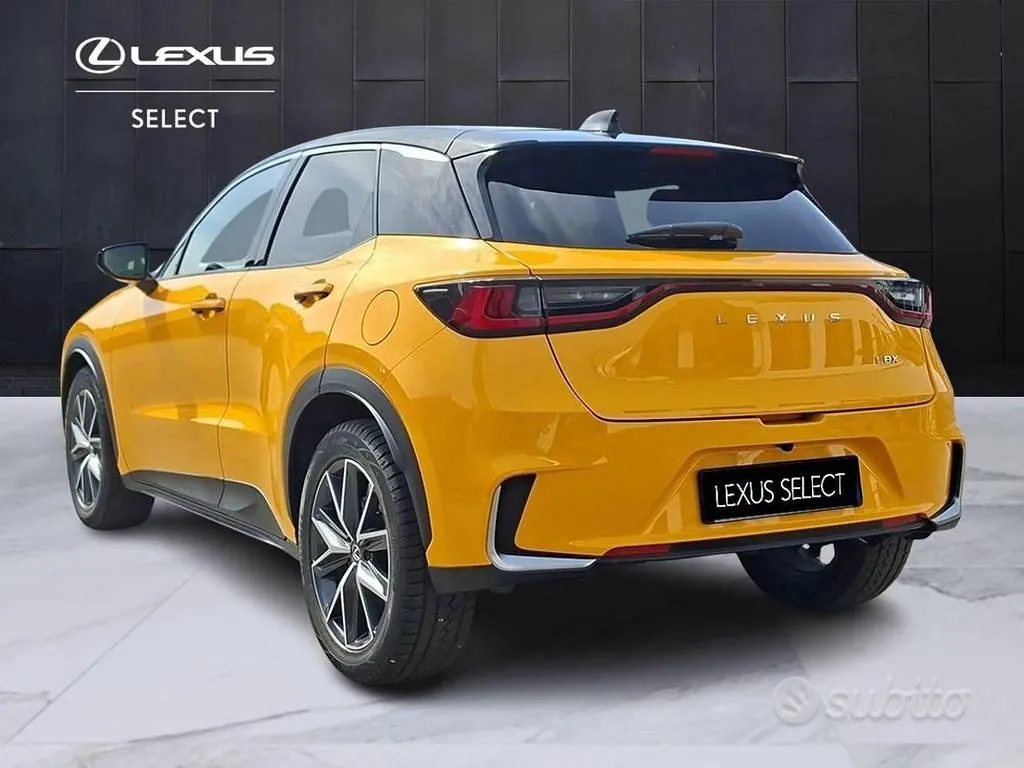 Lexus Lbx 2024 photo 2