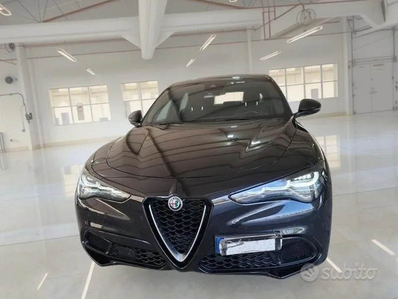 Alfa Romeo Stelvio 2023 photo 2