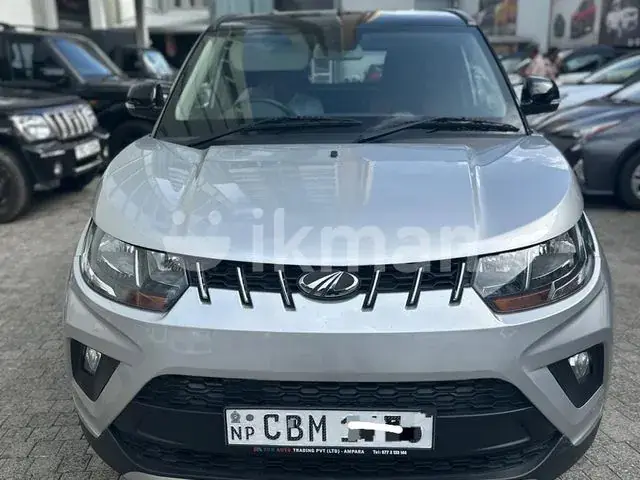 Mahindra Kuv 100