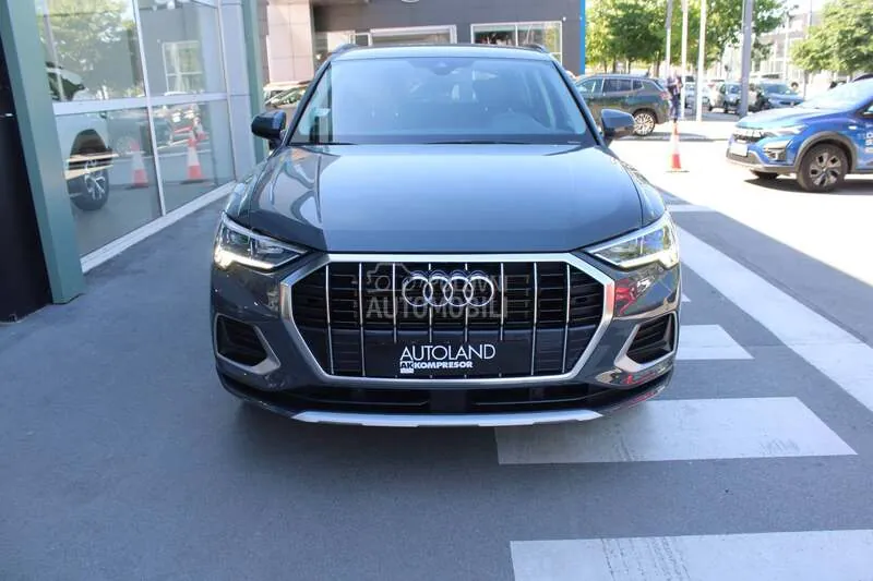 Audi Q3 2024 photo 3