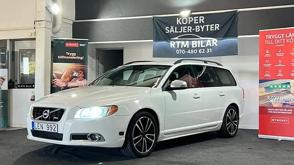 Volvo V70 2011 photo 2