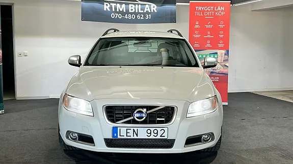 Volvo V70 2011 photo 3