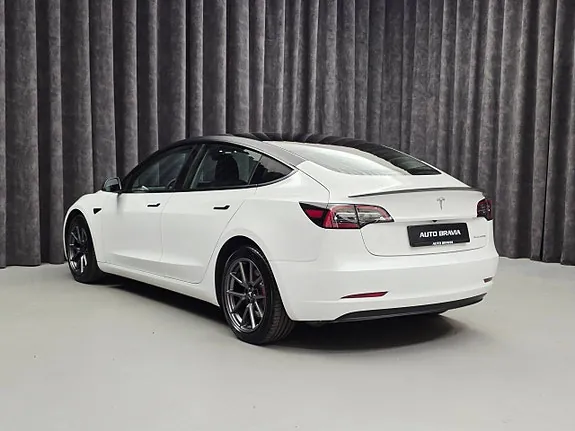 Tesla Model 3 2021 photo 5