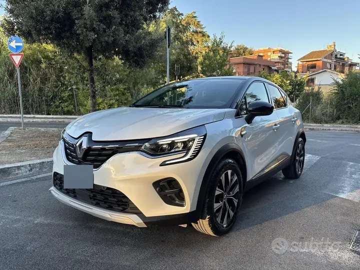 Renault Captur 2024 photo 3