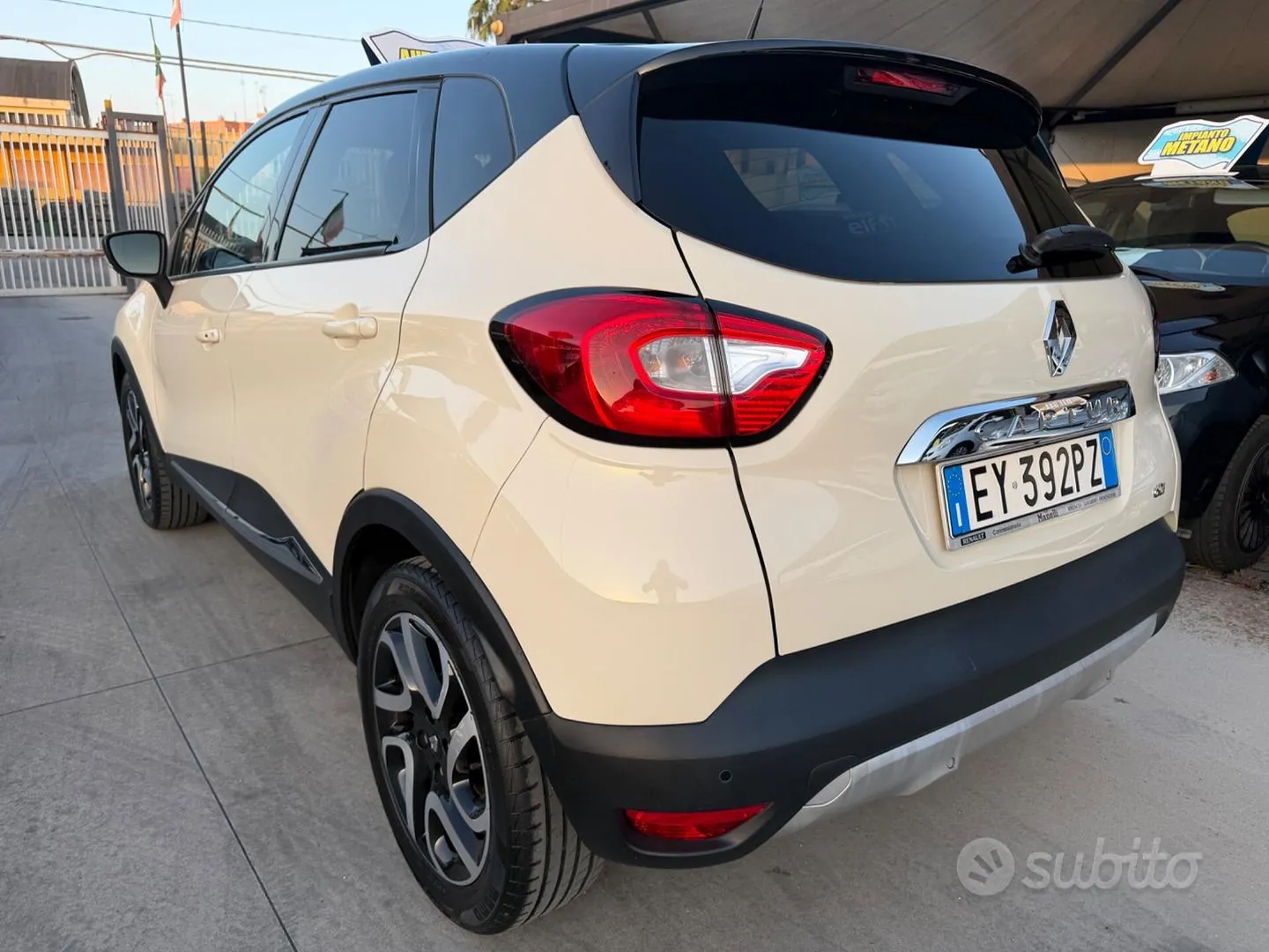 Renault Captur 2015 photo 2