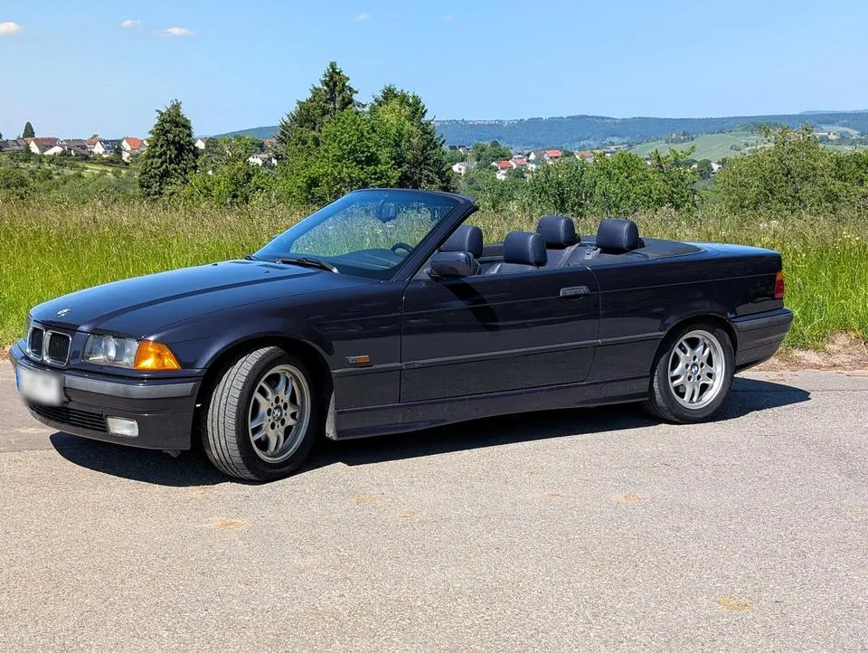 BMW 318I