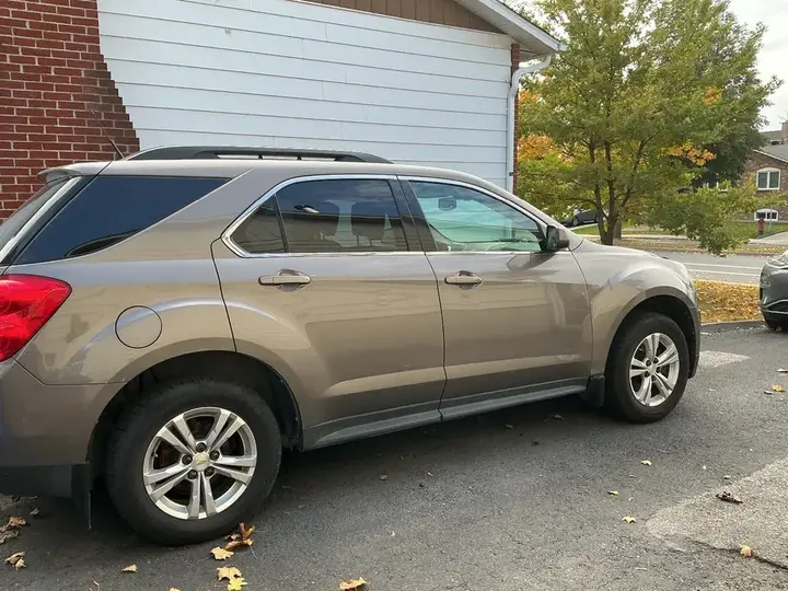Chevrolet Equinox 2011 photo 3