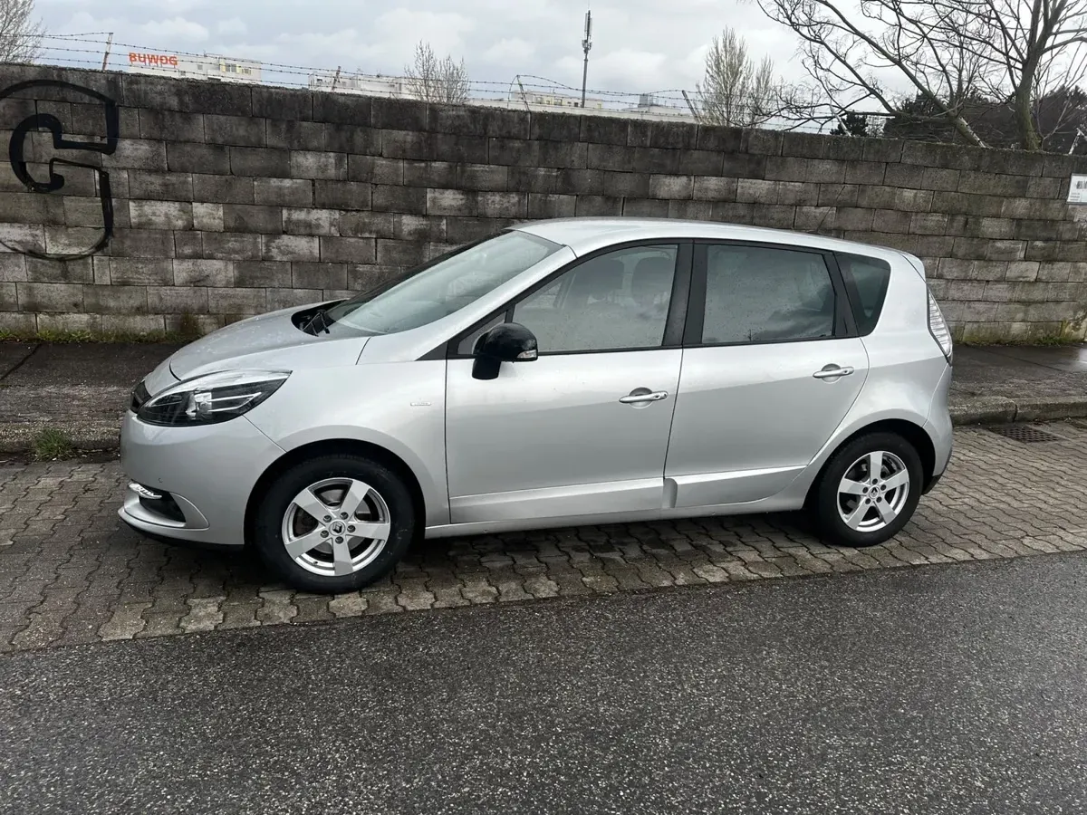 Renault Scenic 2016 photo 2