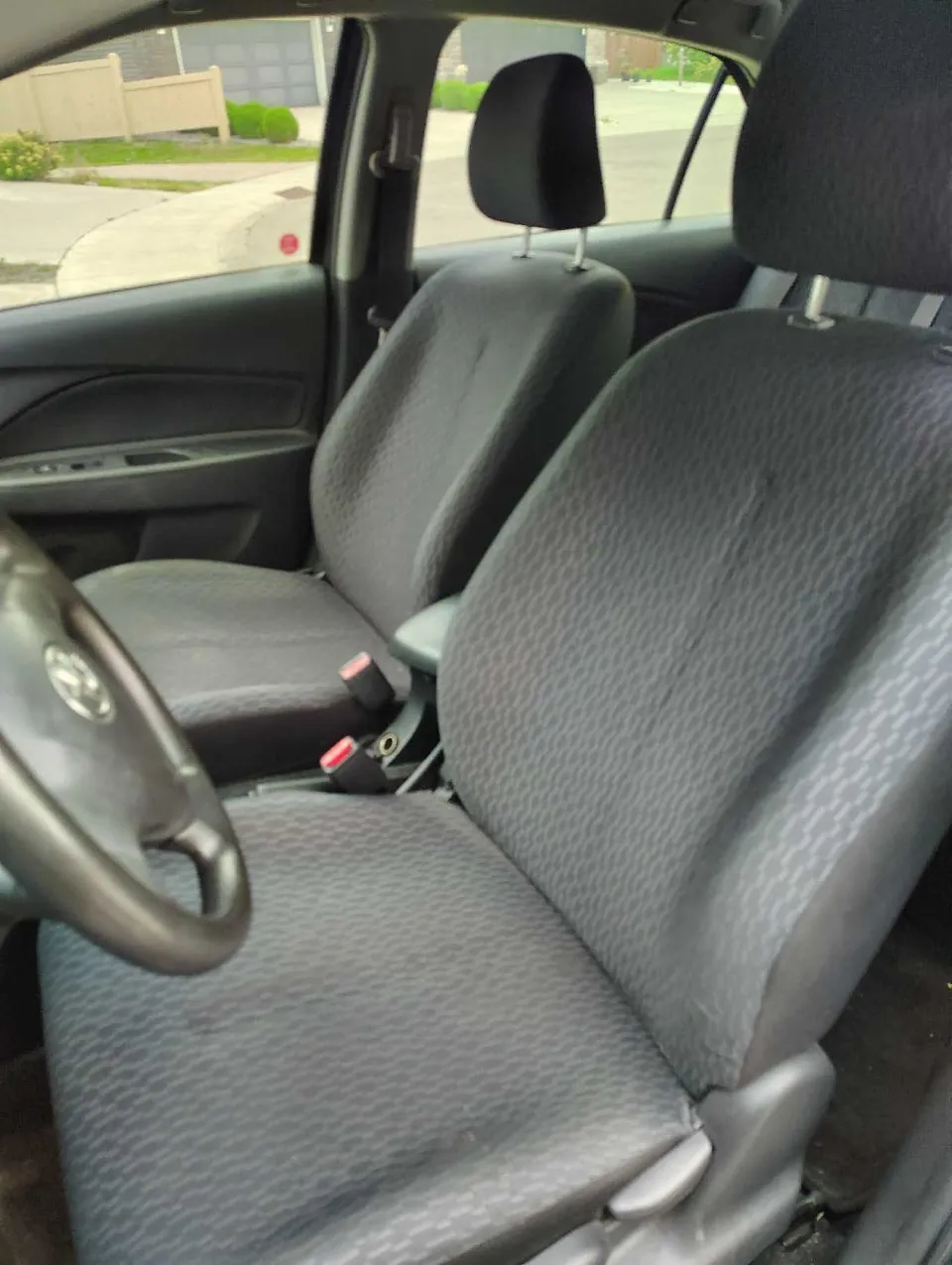 Toyota Yaris 2009 photo 4