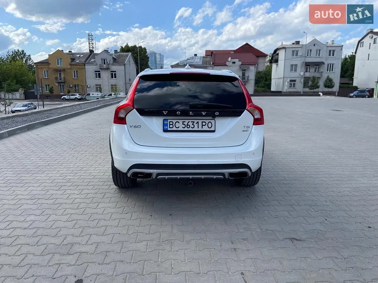 Volvo V60 Cross Country 2016 photo 5