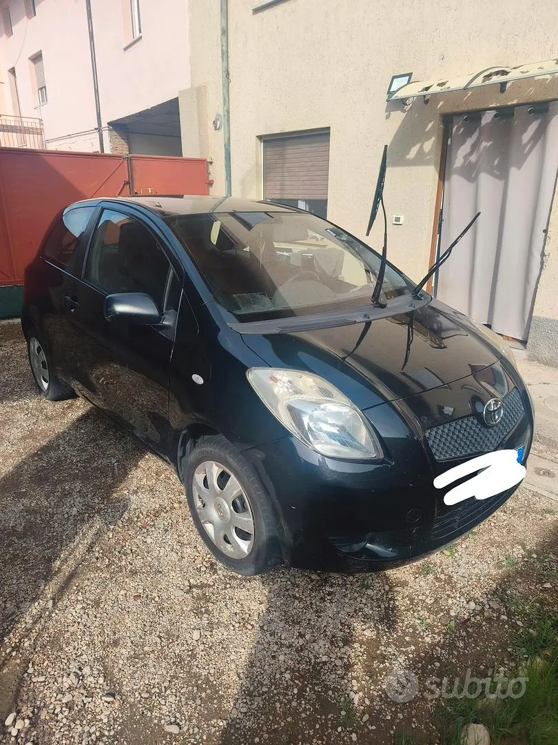 Toyota Yaris 2008 photo 2