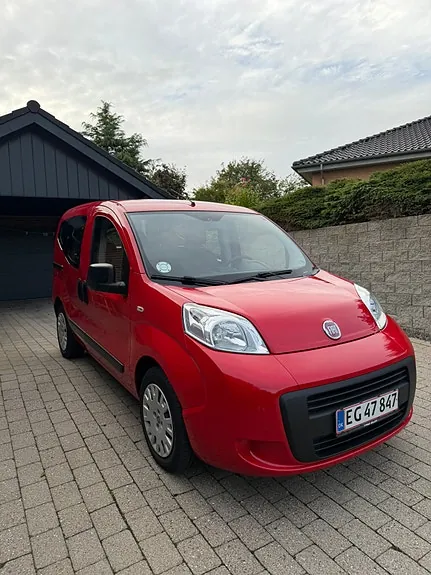 Fiat Qubo 2011 photo 2