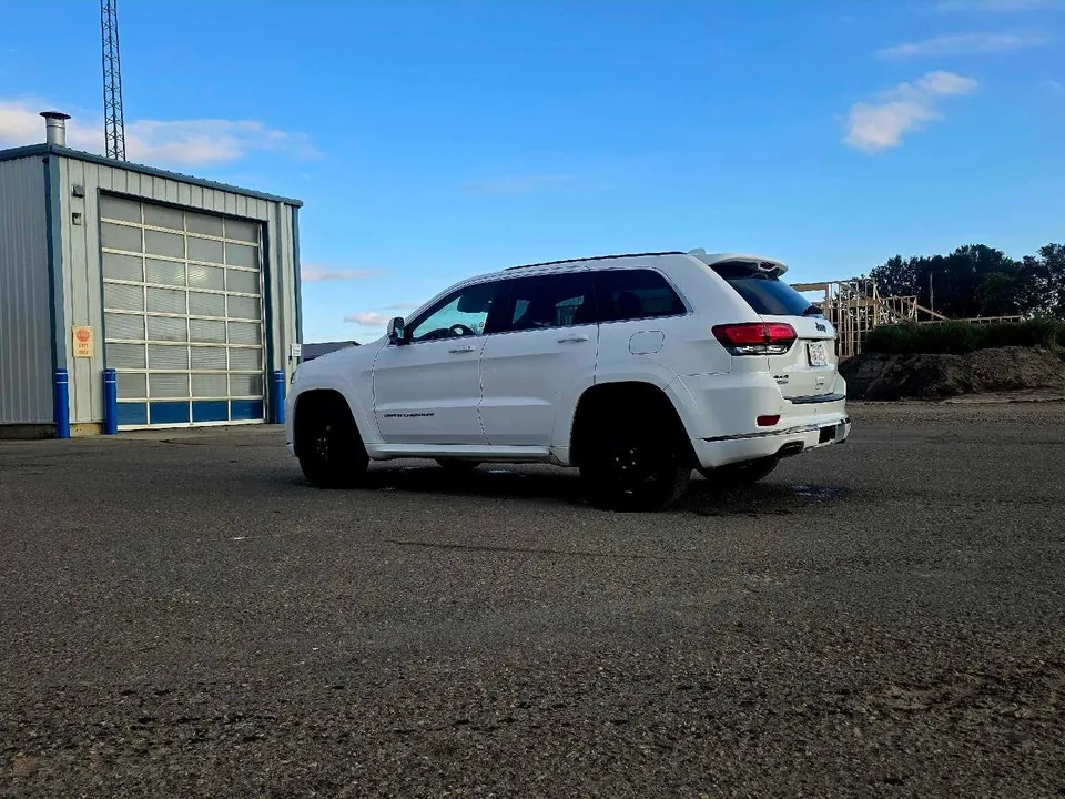 Jeep Grand Cherokee 2015 photo 3