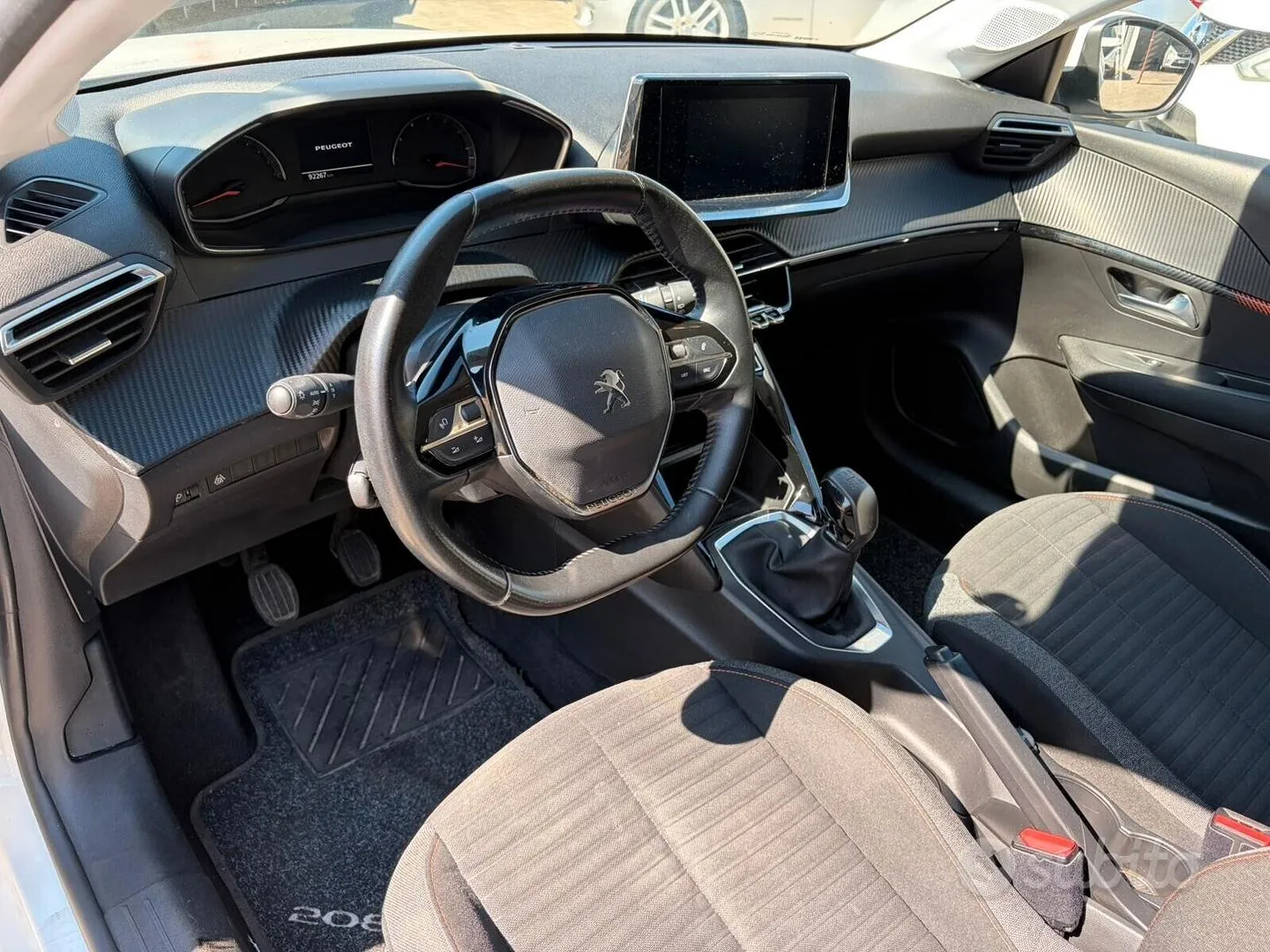 Peugeot 208 2020 photo 5