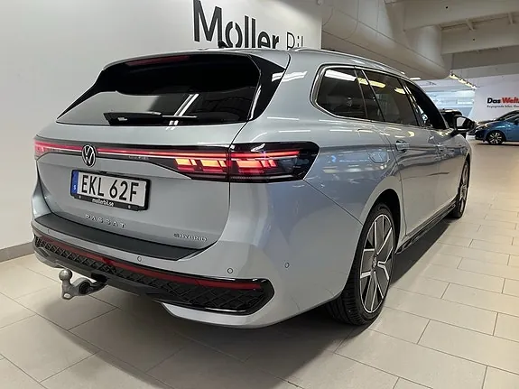 Volkswagen Passat 2025 photo 4