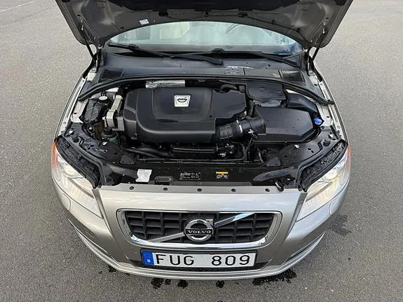 Volvo V70 2013 photo 5