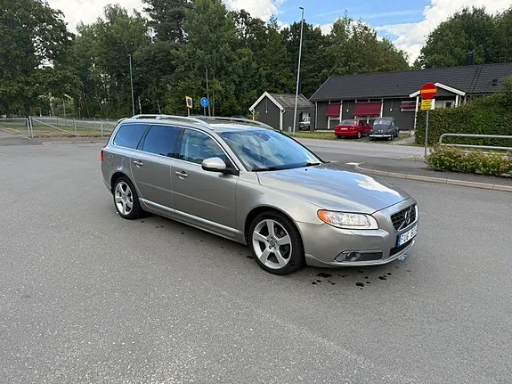 Volvo V70 2013 photo 4
