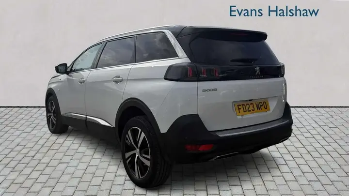 Peugeot 5008 2023 photo 5