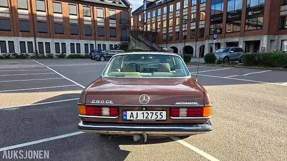 Mercedes-Benz 280 1979 photo 5