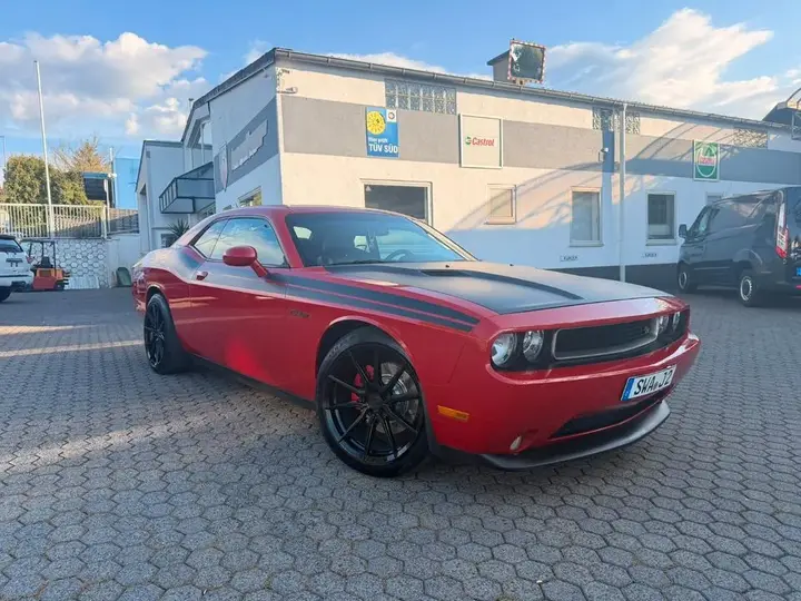 Dodge Challenger