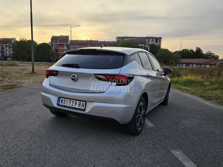 Opel Astra K 2019 photo 3